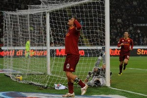 Τότι: “Ο διαιτητής κατέστρεψε το ντέρμπι”