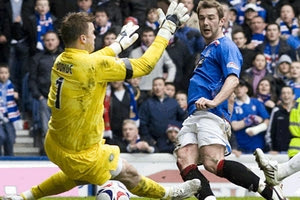 Οι Ρέιντζερς πήραν το “Old Firm”