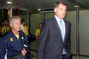 Μπουρουτζίκας: “Όλοι προσπαθούμε για το καλύτερο”