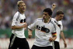 Νίκη στο τέλος για Γερμανία