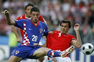 Χάνει το Euro και ο Μπουντάν