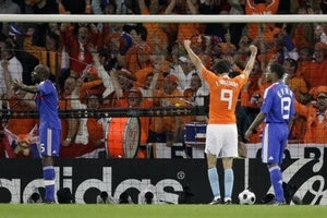 Νίστελροϊ: “Να μην χάσουμε το μομέντουμ”