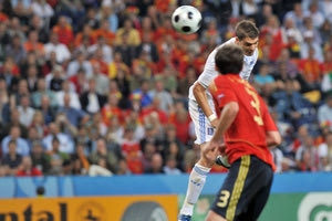 Ελλάδα-Ισπανία: 1-2 (videos)