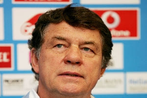 Ρεχάγκελ: “Με χαρακτήρα… και υποχρέωση”