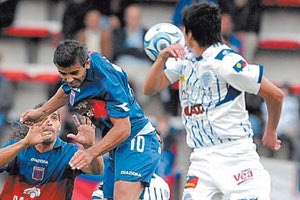 Μπλόκο στο “Νιούελς”, γκολ με το… αυτί