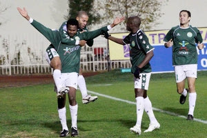 Και επίσημα Ντιαλό εως το 2012