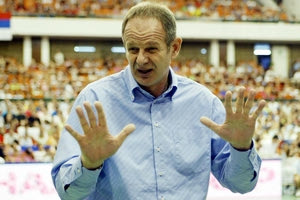 “Κληρώνει” για προπονητή στην Εθνική