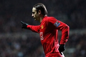 “Τρένο” η Man Utd, νίκη με Μανούτσο η Χαλ
