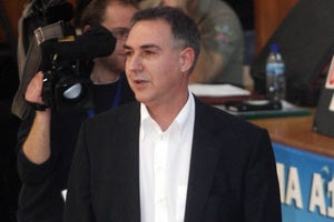 Παραμένει ο Λεώνης στο “τιμόνι” του ΠΑΟ