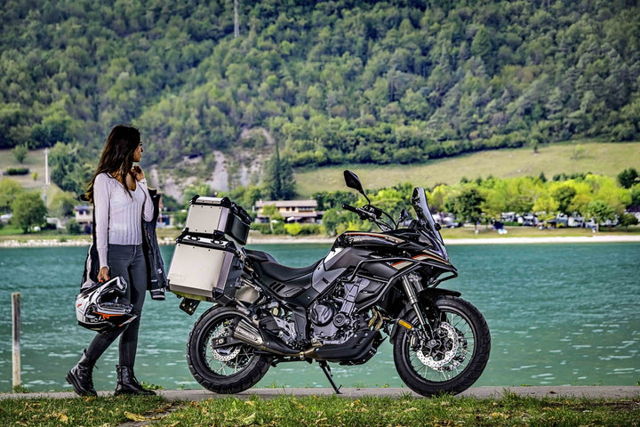 VOGE 500DS & 500DSX: Με 100 € παίρνεις βαλίτσες αξίας 990 €