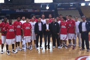 Ένας κορυφαίος επιστήμονας στον Πειραιά
