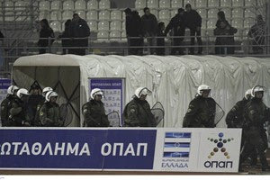 Δέρνονται και στην… Πάτρα!