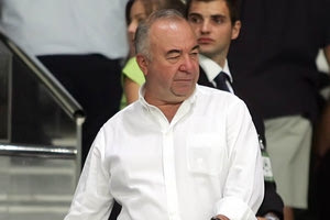 Επιστροφή Σταθοκωστόπουλου με δώρο έναν παίκτη