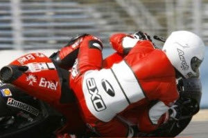 Ο Χουλιάν Σιμόν στη Ducati
