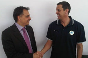O Mέιφορθ επιλέγει τους συνεργάτες του