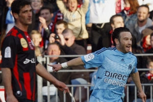 Έμεινε στο +5 η Μαρσέιγ, Μπορντό – Λιόν  2-2