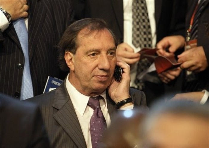 Μπιλάρδο: “Όποιος σκοράρει θα κάτσω να με…”