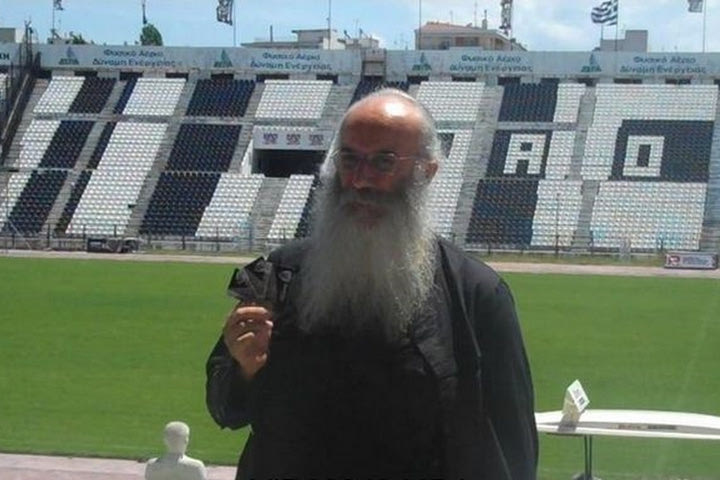 “Μαζί με τους αλήτες της Θύρας 4”