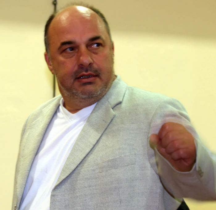 Βολές Μπέου κατά Τζίγγερ