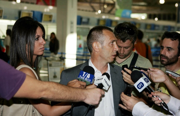 Νιόπλιας: “Μοντάρισμα στην Αμερική”