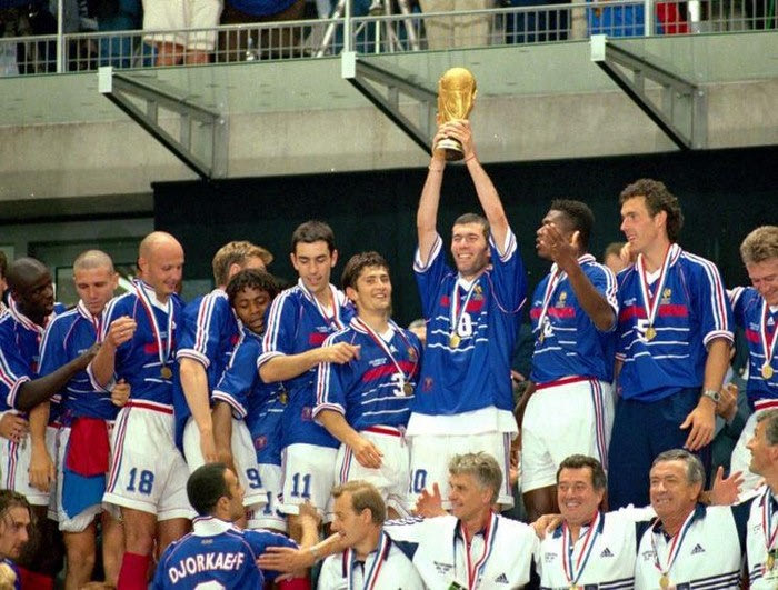 Σκιές ντόπινγκ για την Γαλλία του ’98