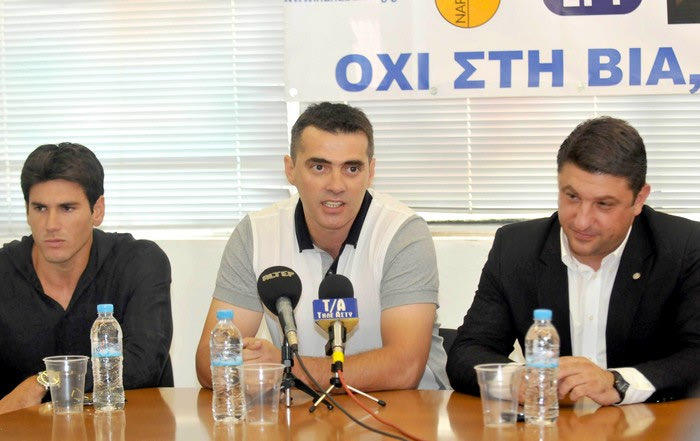 “Σαν να ζούμε δυο φορές το άγχος”