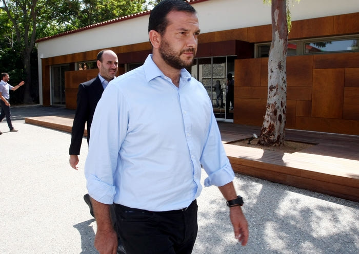 Υπάρχει και τρίτο όνομα στη λίστα!