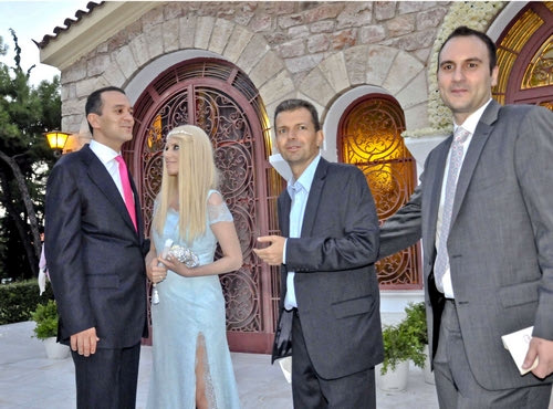 Στο κλαμπ των παντρεμένων ο Αγγελόπουλος
