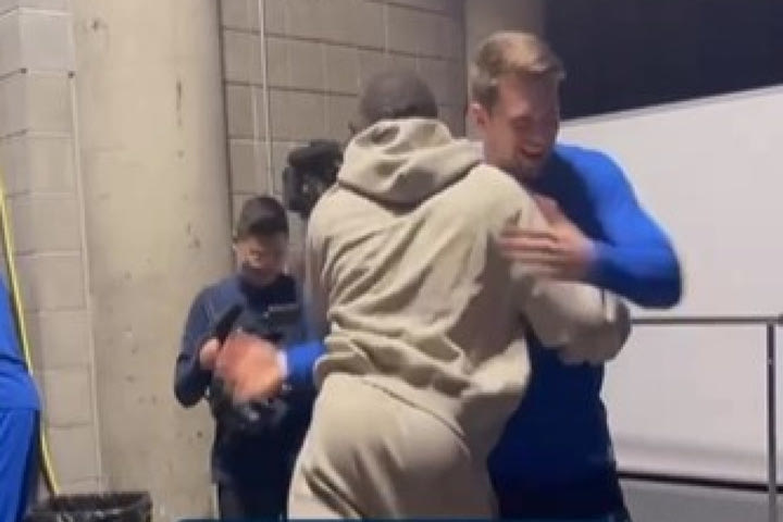 NBA: Το pre-game ritual των Μάβερικς είναι εμπνευσμένο από τον Γιάννη Αντετοκούνμπο