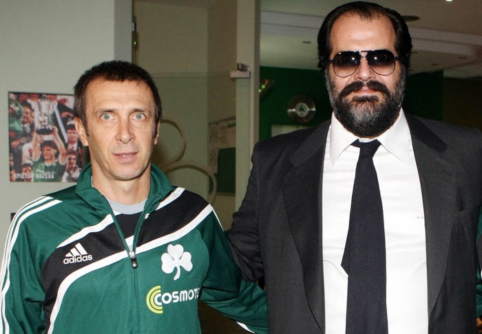 Στήριξη και απειλή Πατέρα σε Νιόπλια