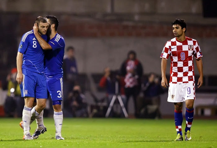 Να παίζαμε και λίγο επίθεση…