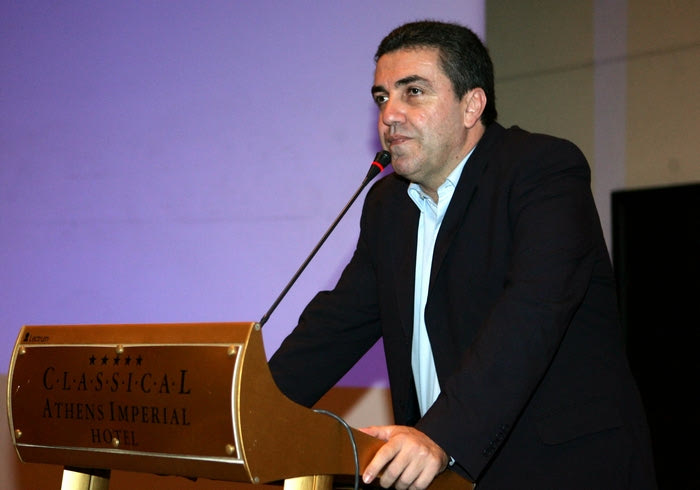 “Θα συνεχίσουν μόνο αυτοί που μπορούν”
