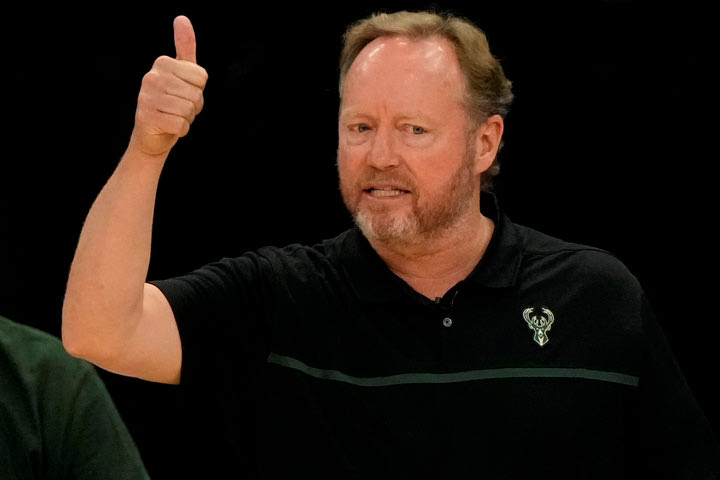 Ο Μάικ Μπουντενχόλζερ στο SPORT24 για τον Γιώργο Καλαϊτζάκη: “Δεν τον ήξερα όταν τον κάναμε draft, όμως μου έχει αφήσει πολύ καλή εντύπωση”