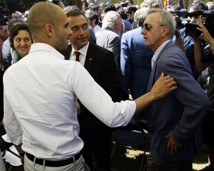 “Σε κλινική Γουαρδιόλα, Κρόιφ”