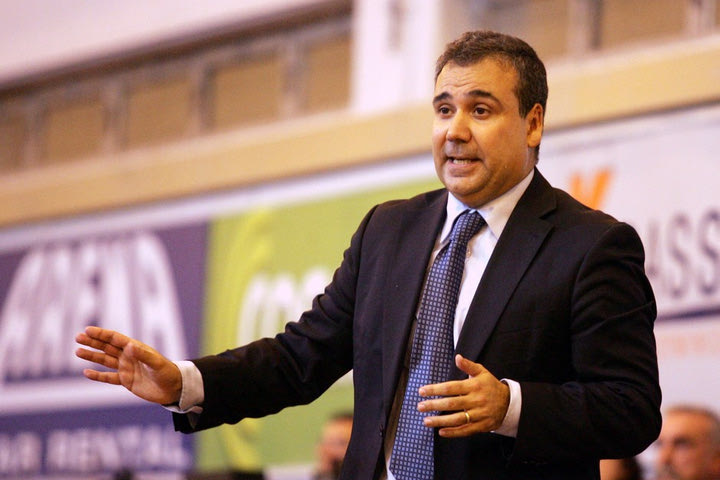 Φλεβαράκης: “Ανταγωνιστική νοοτροπία”