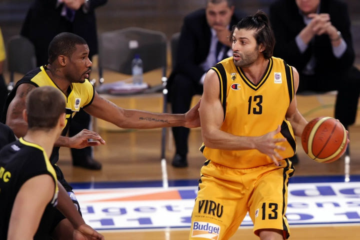 Καλλινικίδης: “Έχει ανοίξει η ψαλίδα”
