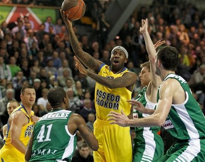 Πρόκομ-Κίμκι: 71-67