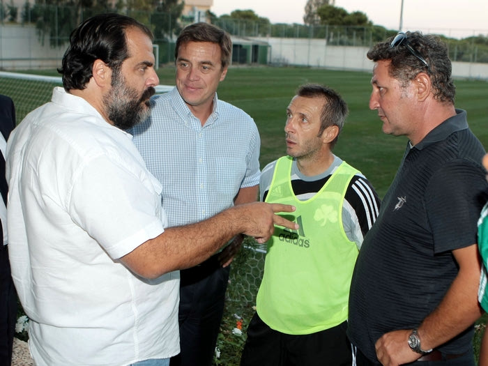 Παρακάλια long play στο φίλο του Πατέρα