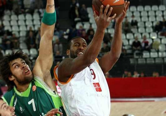 Μπάμπεργκ – Ρεάλ 82-75