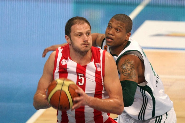 Παναθηναϊκός-Ολυμπιακός: 61-65