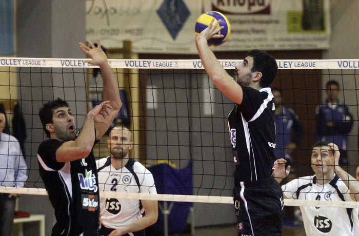 Στο Φοίνικα Σύρου ο Κουρνέτας