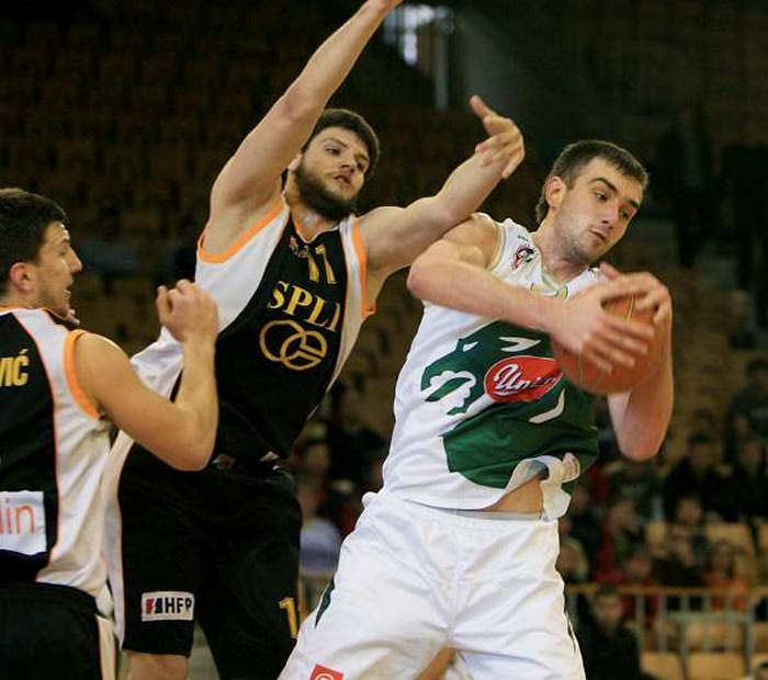 Τρνόβτσεβιτς: “Τηλεφώνησε ο Ομπράντοβιτς, αλλά…”