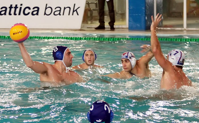 Όρθιος ο Ολυμπιακός