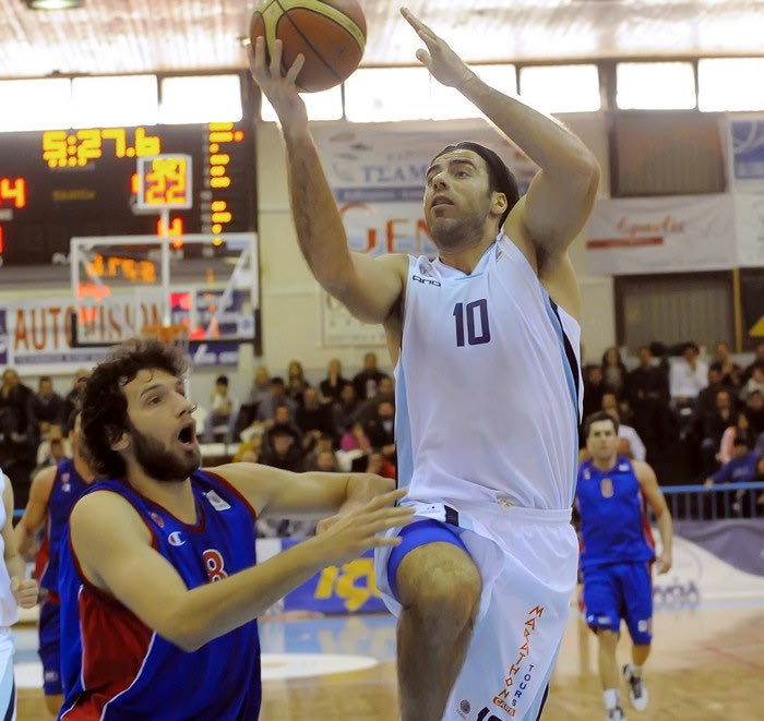 Ανανέωσε ο Ασημακόπουλος