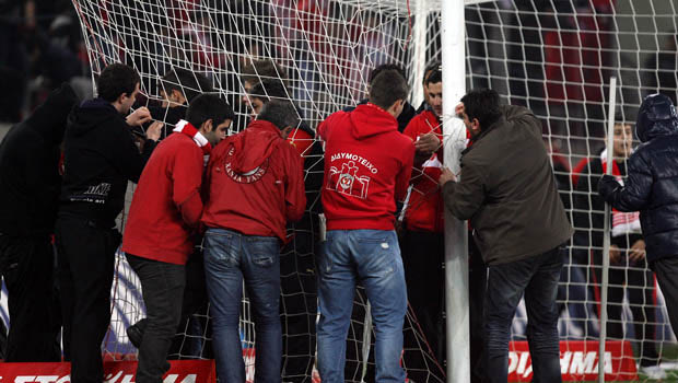 Άσχετοι, ανίκανοι ή επικίνδυνοι
