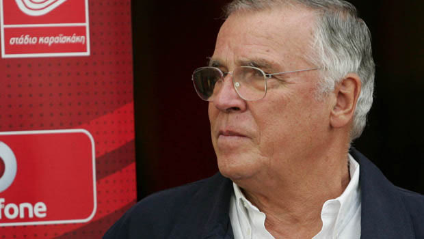 “Ο Μαρινάκης αντιγράφει τον Πατέρα”