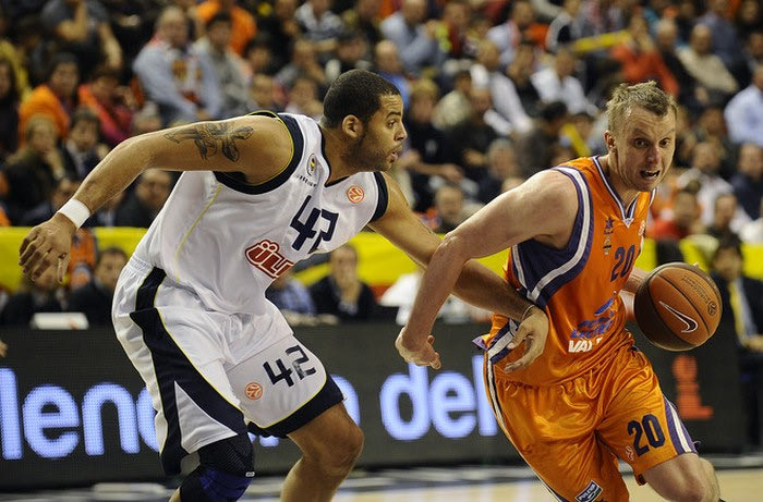 Βαλένθια – Φενερμπαχτσέ 82-68