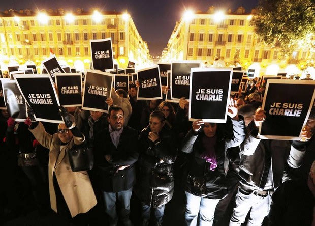 Ενός λεπτού σιγή στη μνήμη των θυμάτων