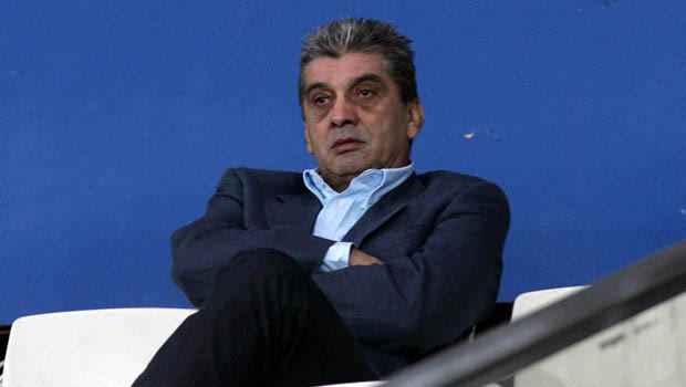 Τιμά τον Ραβούση