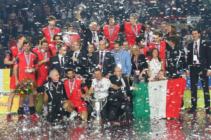 Forza Italia σε… πράσινο φόντο